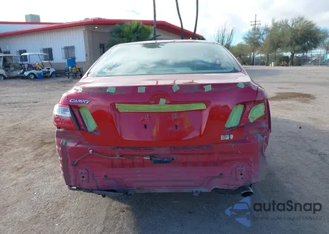 2008 Toyota Camry Hybrid z USA, uszkodzony, nr VIN JTNBB46K983047035